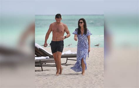 katie lee bikini pics|Katie Lee Flaunts Bikini Body With Husband Ryan Biegel